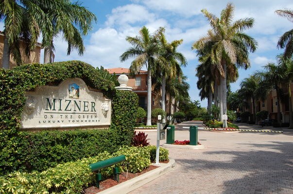 Mizner on the Green Luxury Townhomes Boca Raton, FL