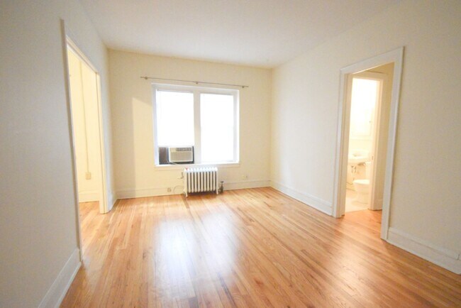 Foto del interior - 2310 Harriet Ave S