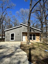 Building Photo - 118 Red Bird Ln