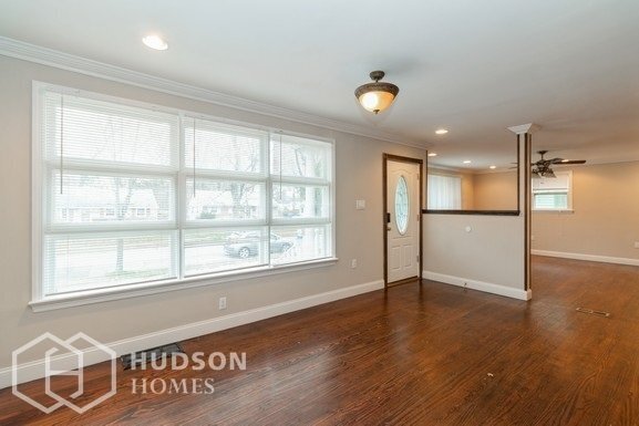 Foto del edificio - 315 Edith Ave