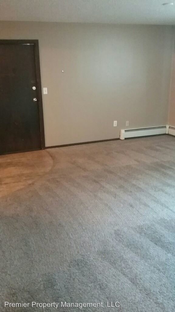 Building Photo - 1807 E Capitol Ave