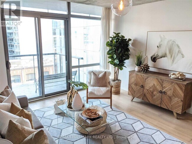 Photo du bâtiment - 55 Stewart St