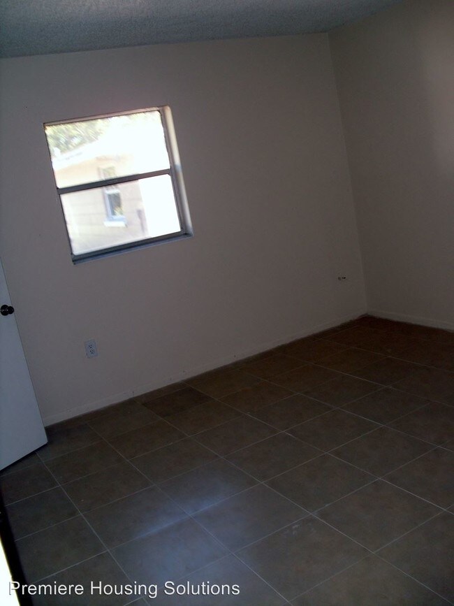 Building Photo - 1112 Jewel Ave