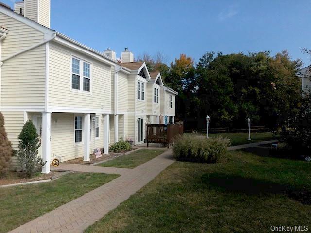 Foto del edificio - 1606 Whispering Hills Dr