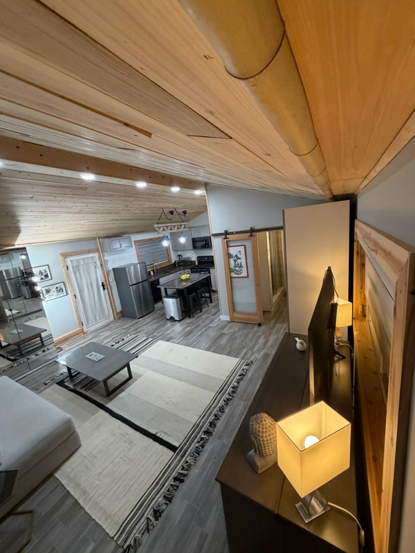 Building Photo - 7711 Owensmouth Ave