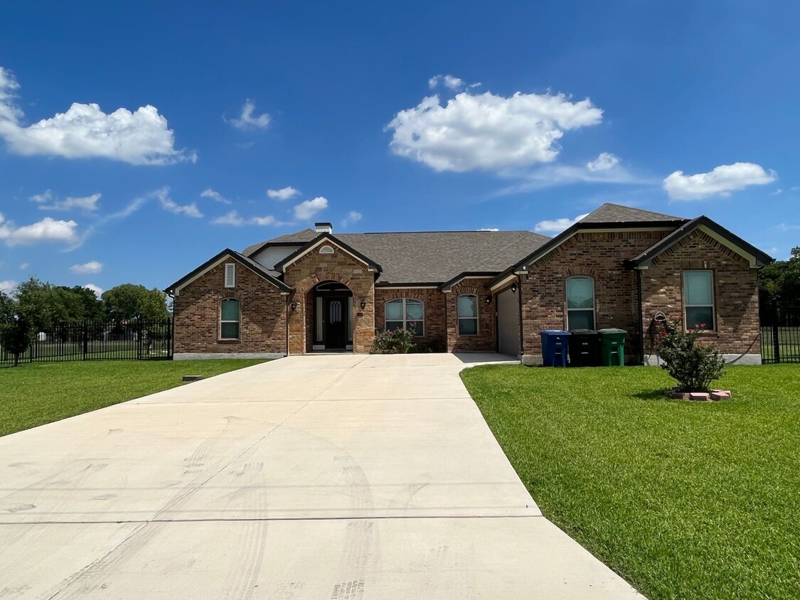 Primary Photo - 14618 Santa Gertrudis St