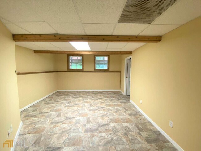 Building Photo - 3520 Cowan Ridge Dr