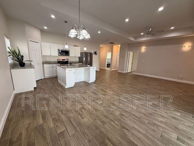 Foto del edificio - 4329 Lenox Blvd