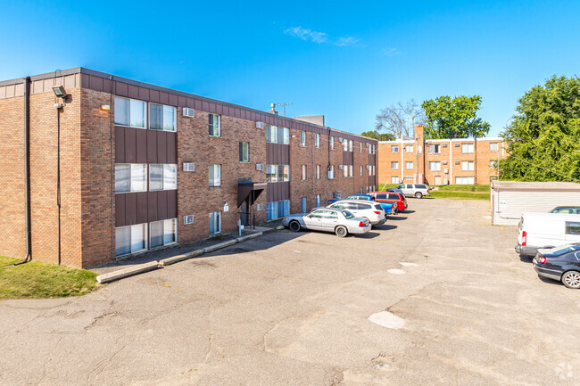 Rear of Building and Parking - Hyacinth Apartments