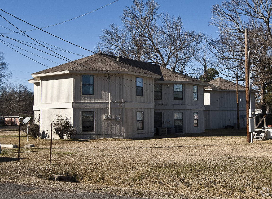 Building Photo - Building 2
