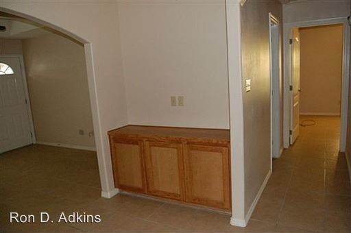 Foto del edificio - 903 W Emerald Dr