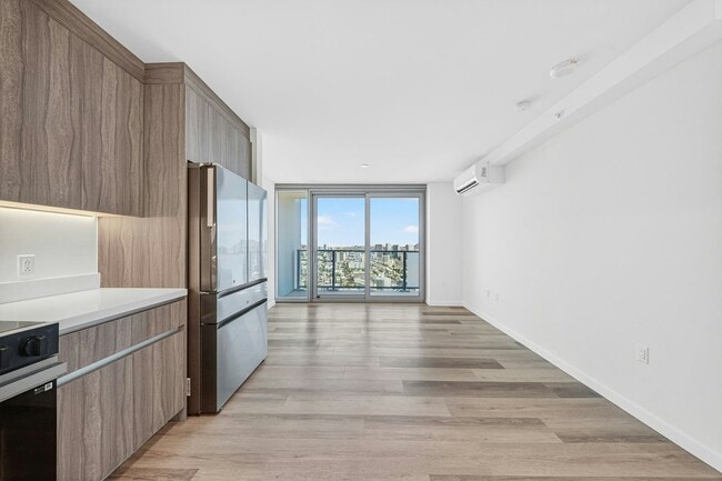 Foto del edificio - 1500 Rycroft St