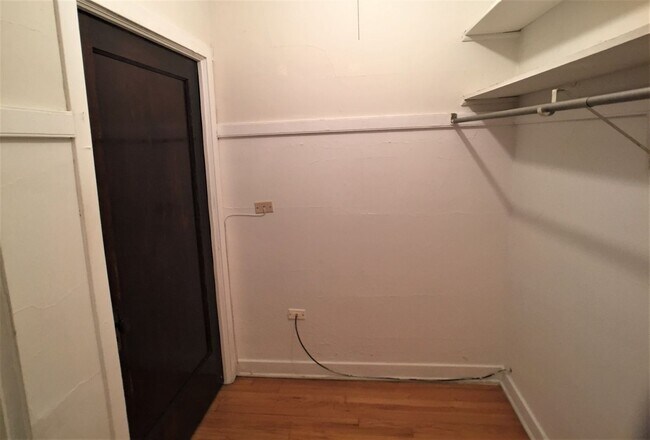 Foto del edificio - 1060 W Cornelia Ave