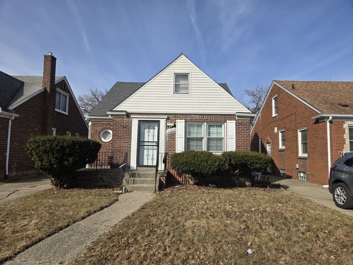 Foto principal - 17151 Teppert St