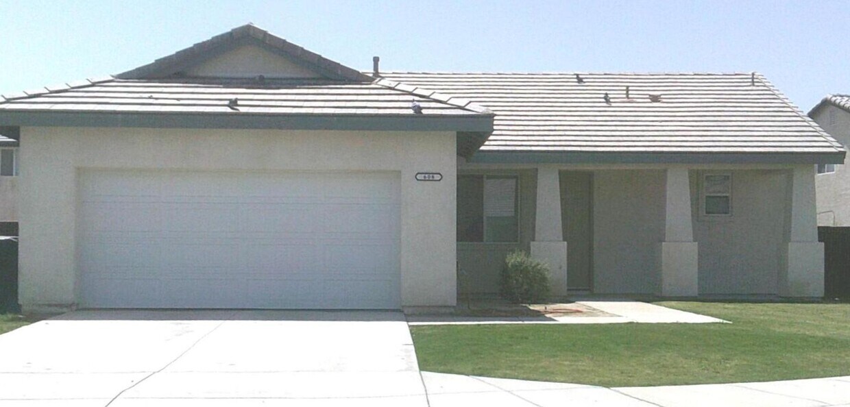 Foto principal - Charming 3 bed / 2 bath Home for Rent