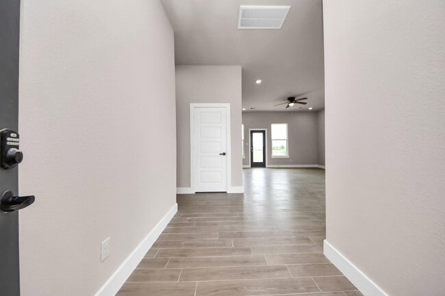 Foto del edificio - 11141 Rd 5503