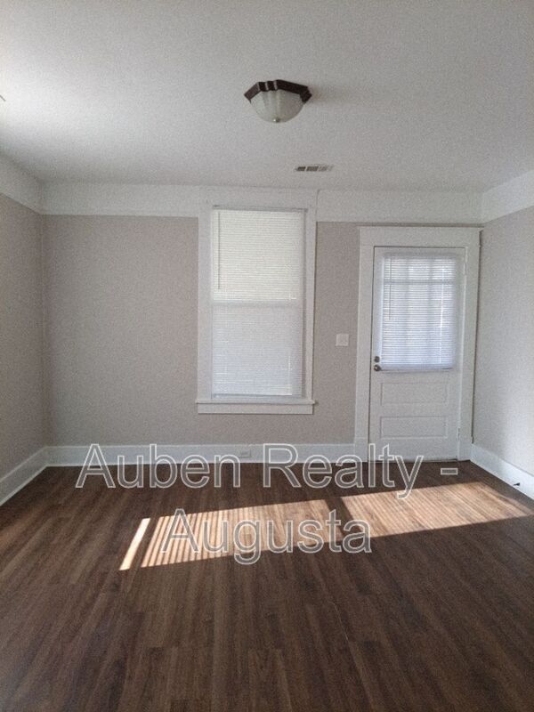 Foto del edificio - 2009 Starnes St