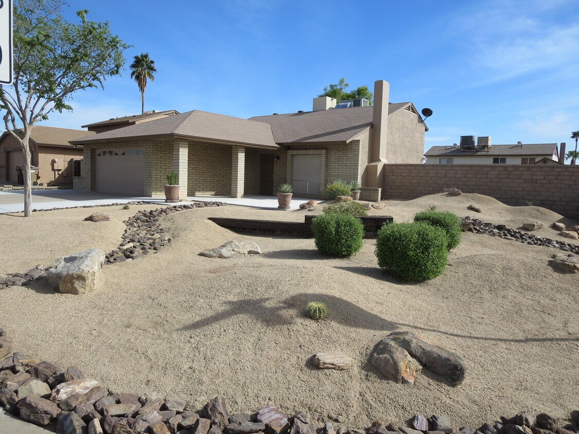Foto principal - 6917 W Cholla St