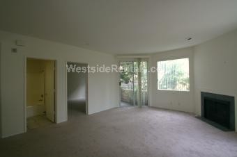Primary Photo - 16117 W Sunset Blvd