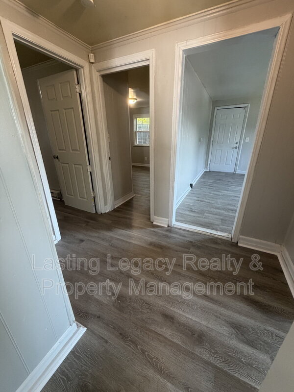 Foto del edificio - 1207 E 23rd St