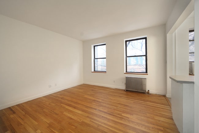 Building Photo - 119 Sullivan St