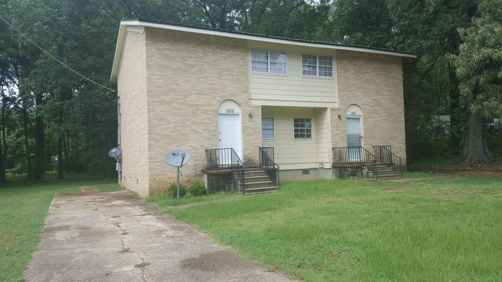 Primary Photo - 1311 Proper St