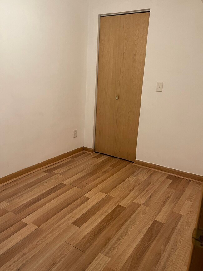 Foto del edificio - 3153 S May St