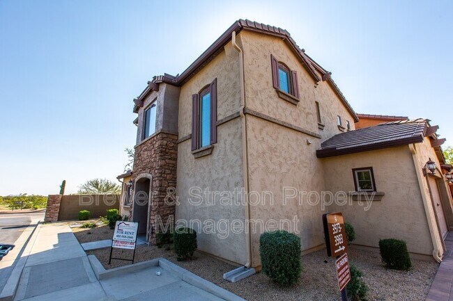 Building Photo - 3983 E Melinda Dr