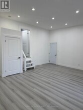 Building Photo - 161 Kenilworth Ave N