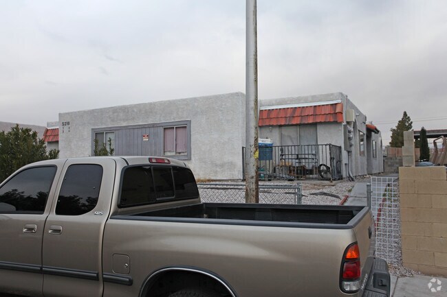 Building Photo - 5216 Redberry St