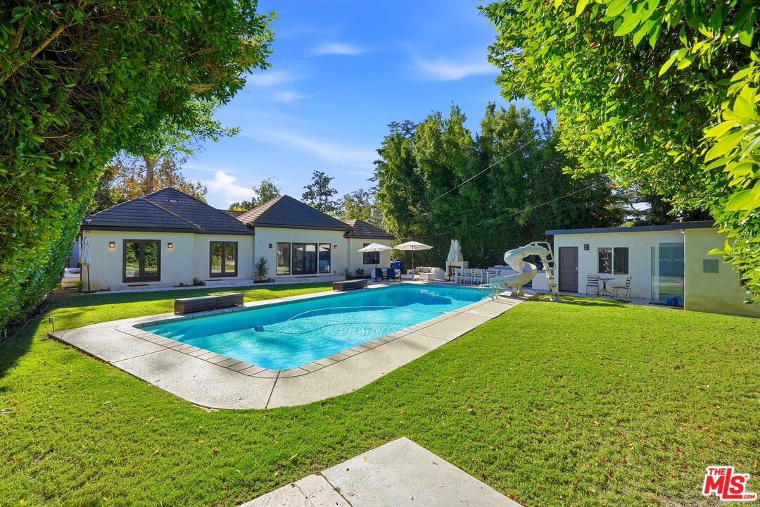 Foto principal - 13201 Bloomfield St