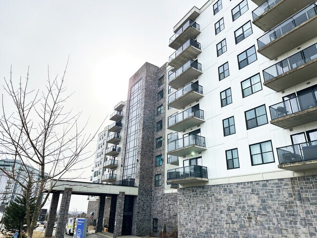 Photo du bâtiment - Royale Summit