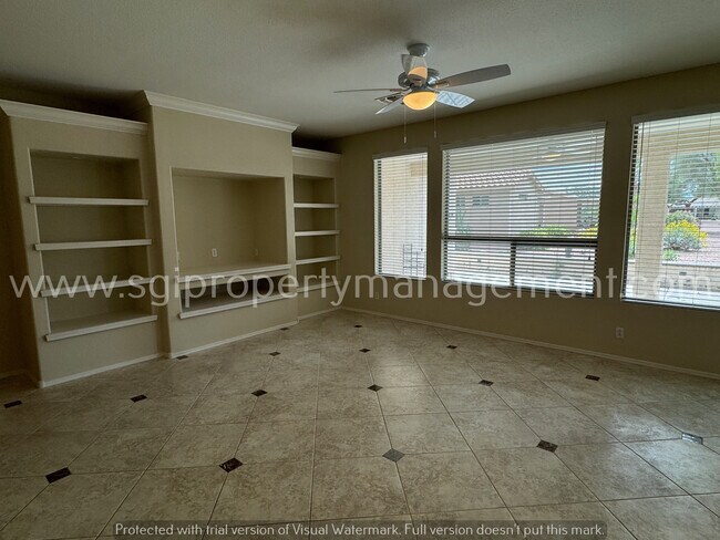 Building Photo - Upgraded 3 bedroom home in Oakwood Country...