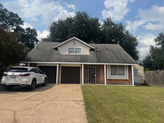 Foto del edificio - 2318 Lemonwood Ln