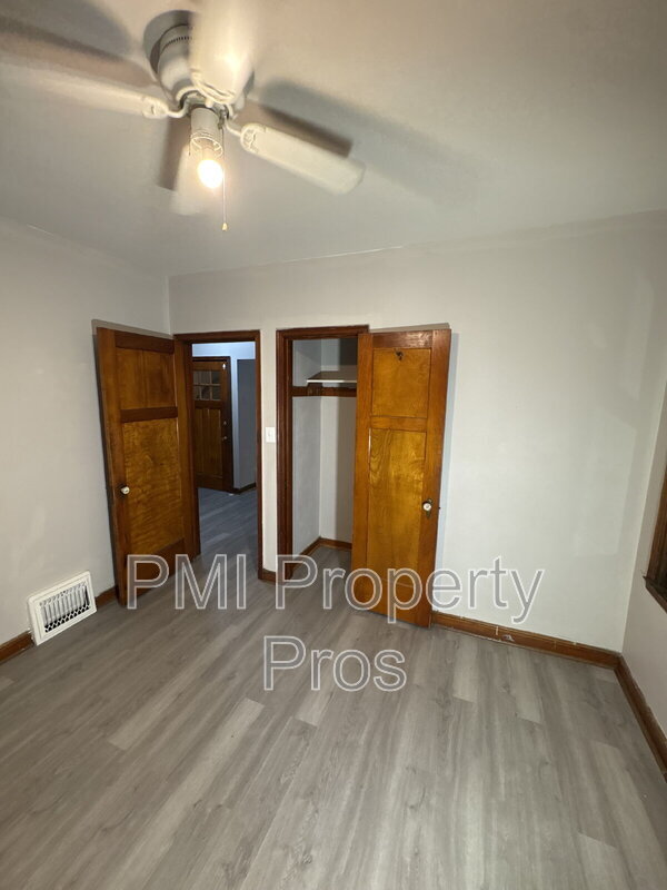 Foto del edificio - 2821 N 57th St