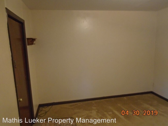 Foto del edificio - 715 W 13th St