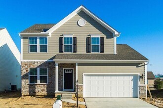 Building Photo - 6135 Brandon Dr
