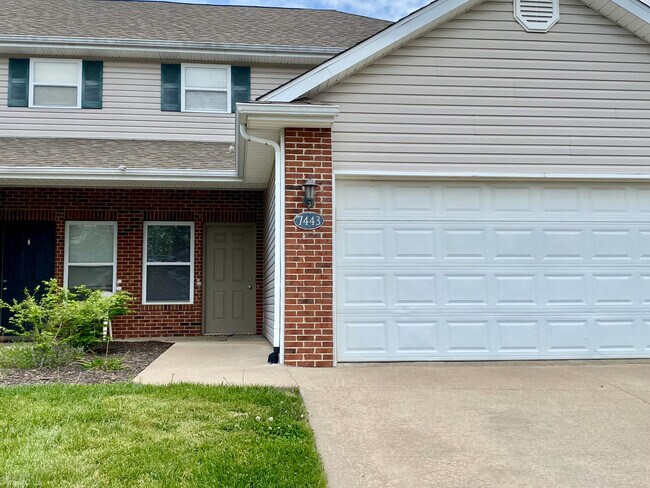 Building Photo - 7441 Arratt Ct