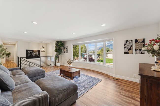 Building Photo - 8638 Mount Majestic Rd