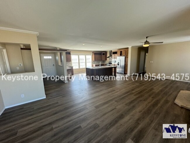 Foto del edificio - Upscale, Modern 4 Bedroom/2 Bathroom/2 Car...