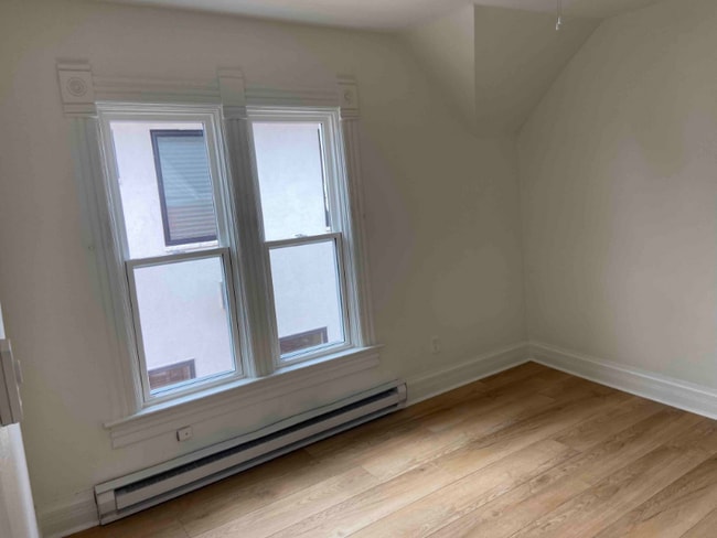 Photo - 1920 S Washington St House