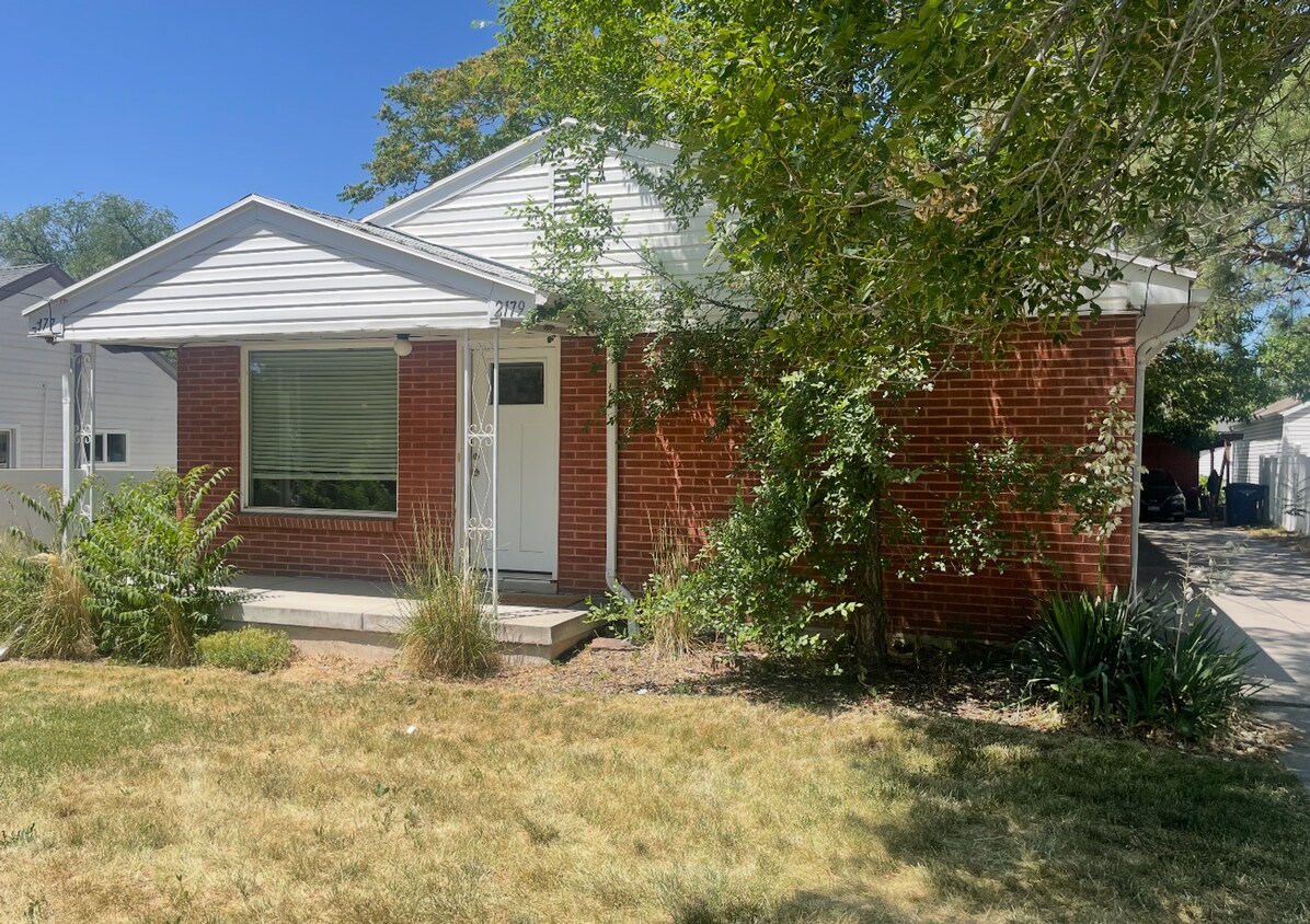 Primary Photo - 2177 E 3205 S
