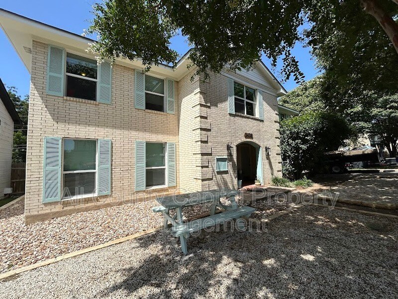 Primary Photo - 3438 Willowrun Dr