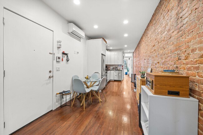 Foto del edificio - 342 7th St