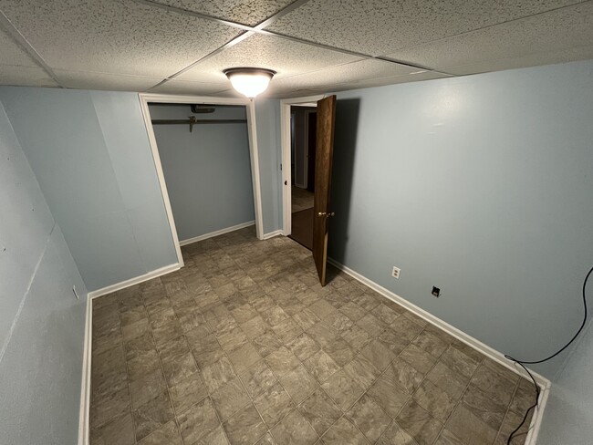 Bedroom 1 - 89 Waterford St