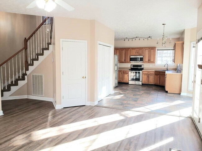 Foto del edificio - 3 bed 2.5 Bath South Ridge Subdivision