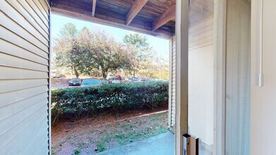 Interior Photo - Ridgewood