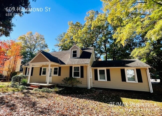 Building Photo - 609 Hammond St