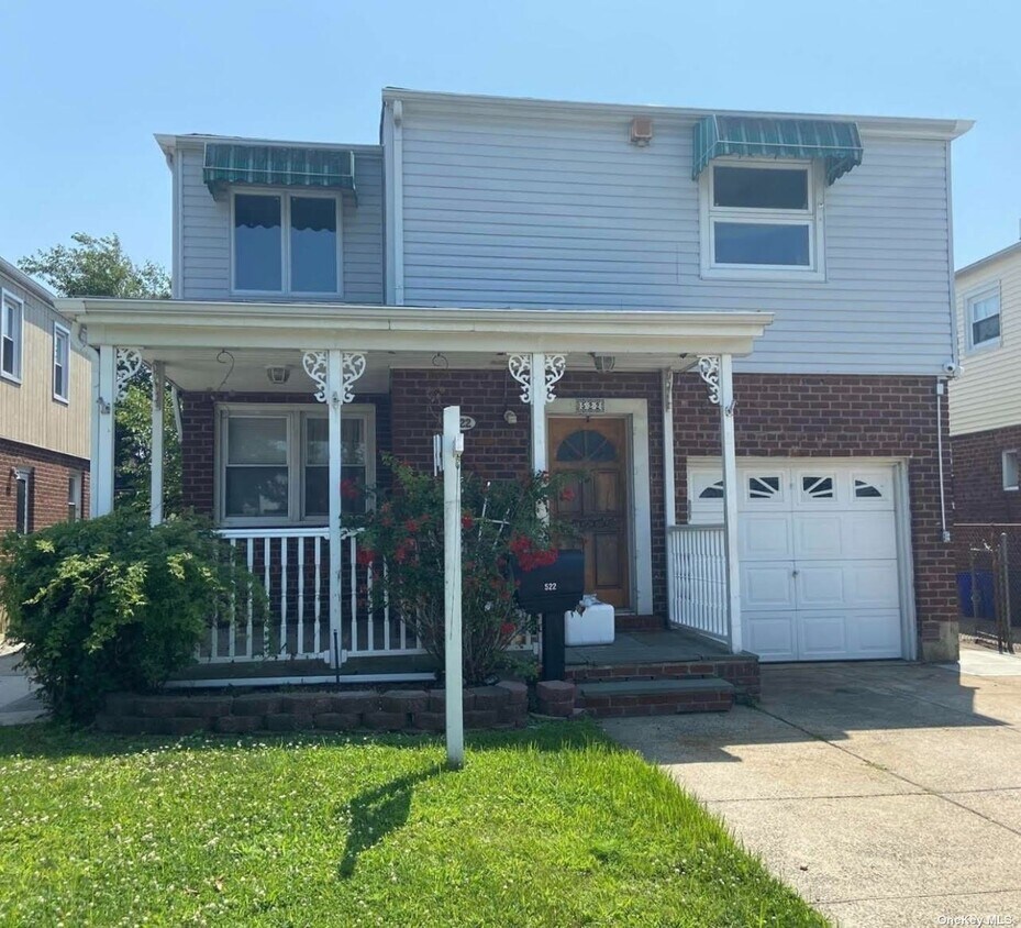 Primary Photo - 522 E Park Ave