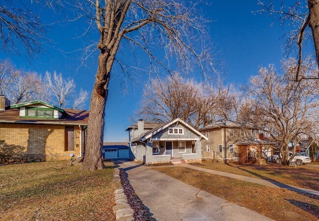 Foto del edificio - SEE IT NOW: Beautiful 3-Bedroom Home with ...